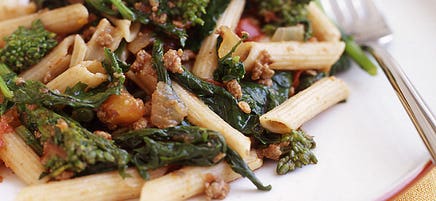 Pâtes à la bolognaise et aux brocolis