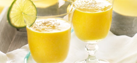 Cocktail mangue-coco-citron vert
