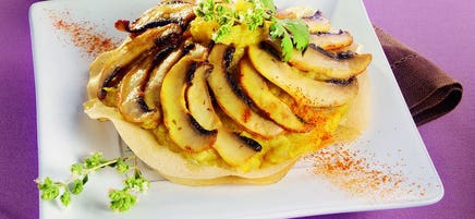 Tarte fine aux champignons de Paris à la fondue d'aubergine