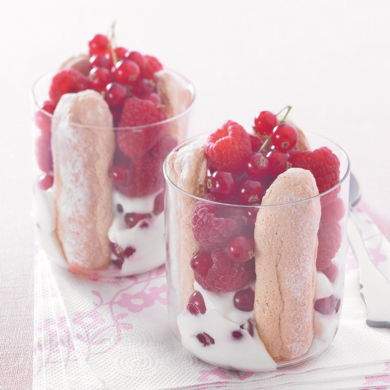 Photo de/du Charlottine minute aux fruits rouges par WW