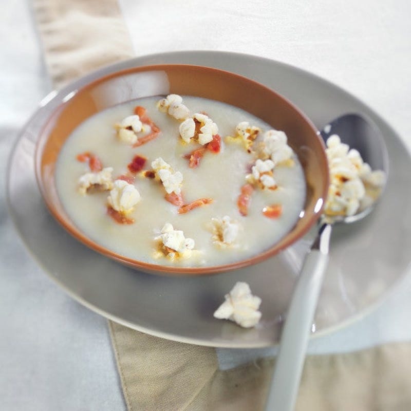 Photo de/du Crème de topinambours au pop-corn fumé par WW