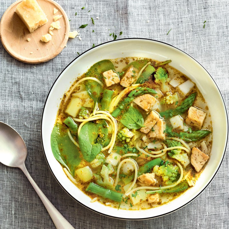 Photo de/du Soupe verte aux spaghettis et tempeh par WW