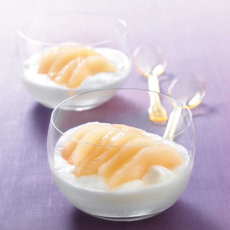Photo de/du Mousse aérienne au fromage blanc et poires pochées au sirop par WW