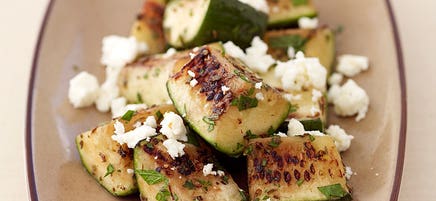 Courgettes sautées à la feta et à l’origan