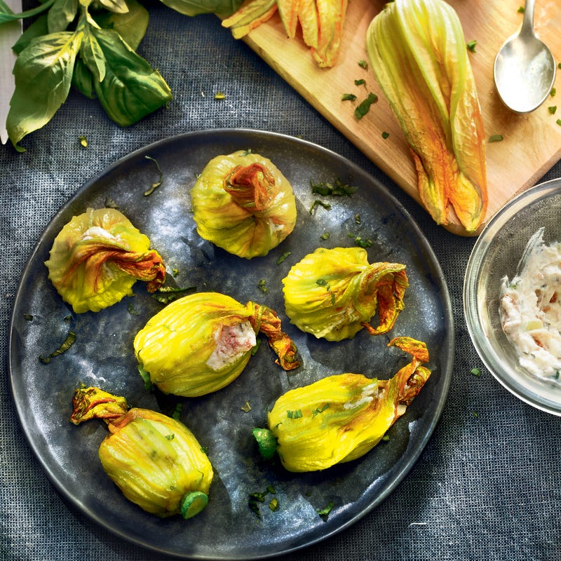 Fleurs de courgettes farcies