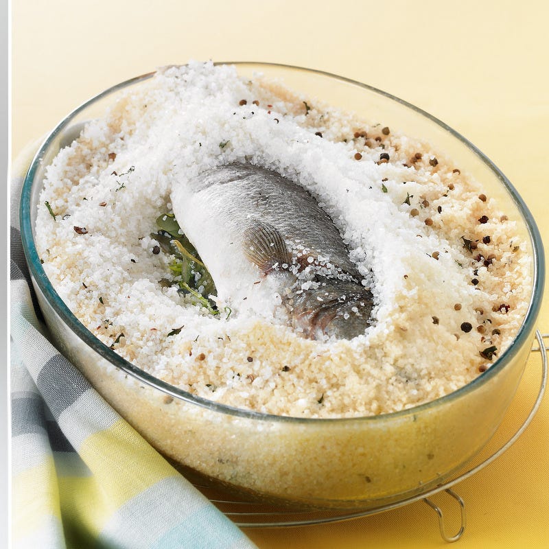 Photo de/du Bar en croûte de sel, à la citronnelle par WW