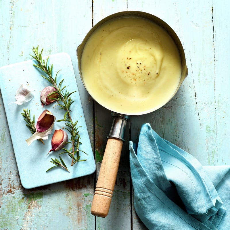 Soupe pommes de terre à l'ail