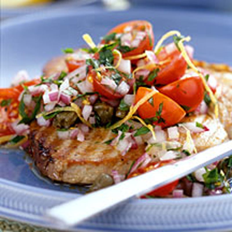 Photo de/du Thon grillé et salsa à la tomate par WW