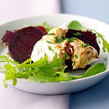 Betterave rôtie au fromage frais et bacon croustillant