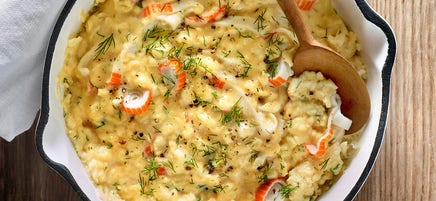 Œufs brouillés au surimi à l'aneth