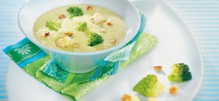 Soupe de fleurettes aux noisettes