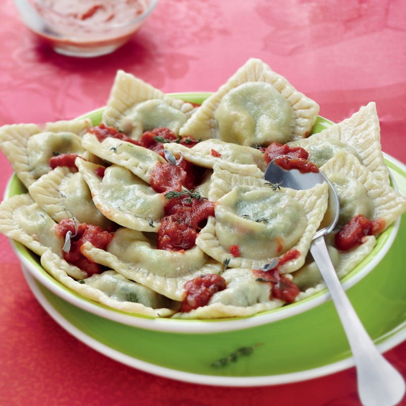 Ravioli piquants, sauce crème tomatée