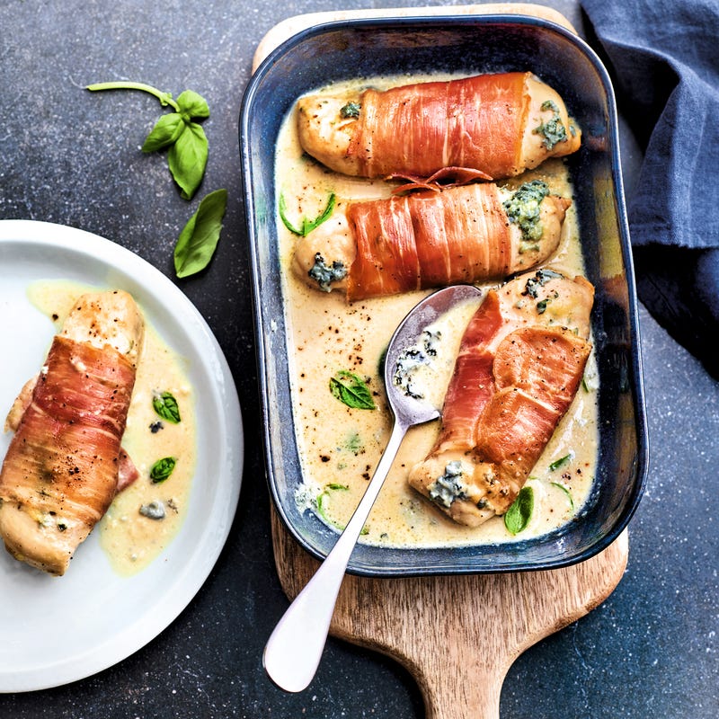 Poulet au jambon cru et au bleu