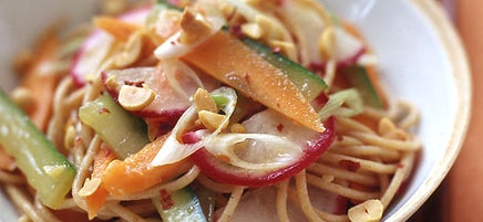 Salade de pâtes à l'asiatique