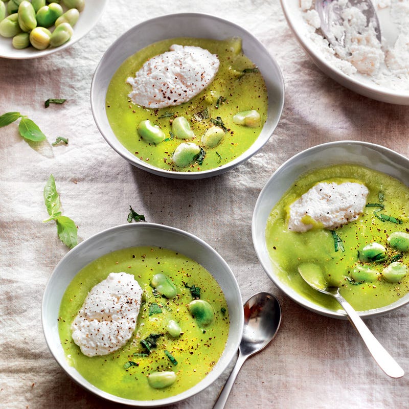 Photo de/du Gaspacho aux fèves et fromage frais par WW