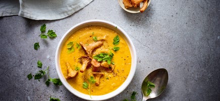 Velouté de potimarron aux girolles