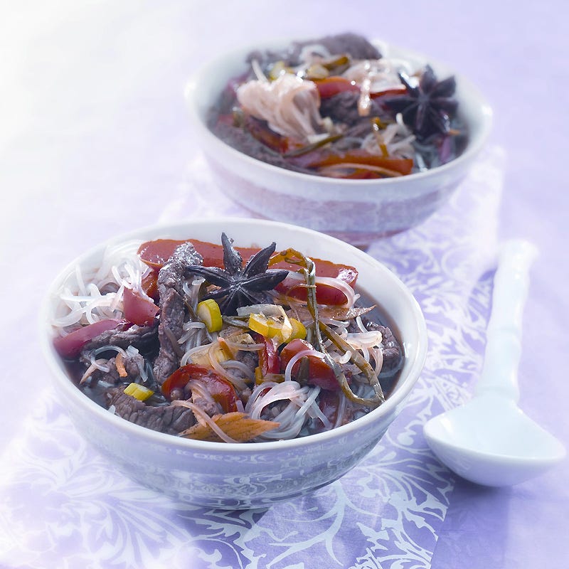 Photo de/du Bouillon asiatique aux vermicelles et bœuf par WW