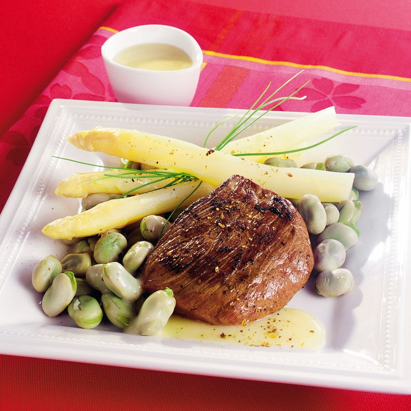 Photo de/du Filet de biche au beurre d'asperges et fèves par WW