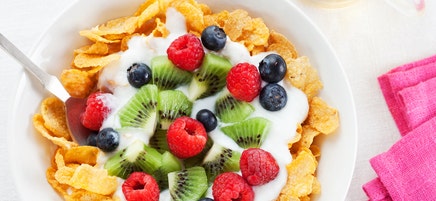 Corn Flakes aux fruits et yaourt