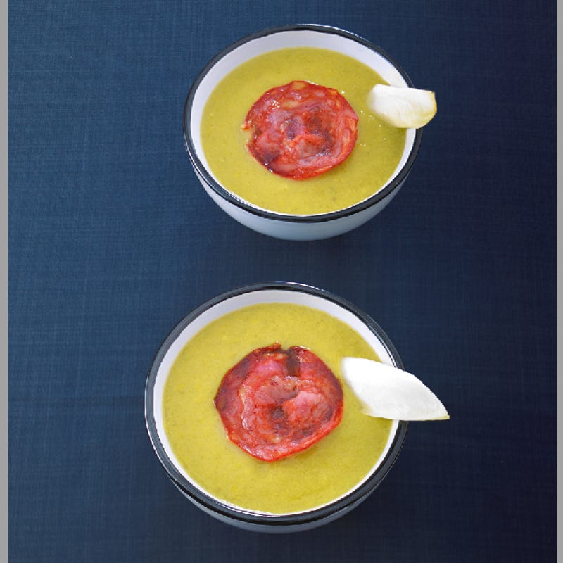 Crème d'endives et de poivrons verts, croustillants de chorizo