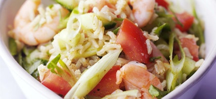 Salade de riz complet aux crevettes
