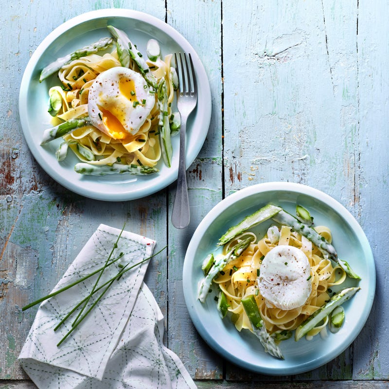 Nids aux asperges verte