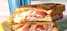 Sandwich au cheddar et au jambon