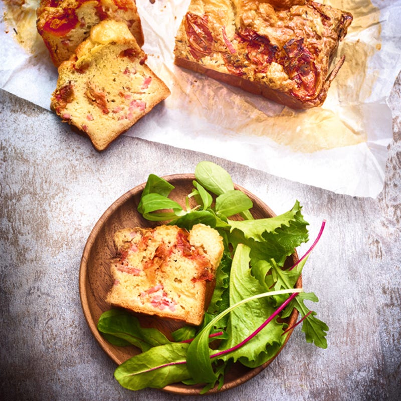 Photo de/du Cake au jambon et aux tomates confites par WW