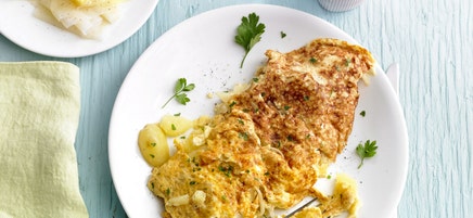Poireaux vinaigrette, omelette aux pommes de terre, yaourt