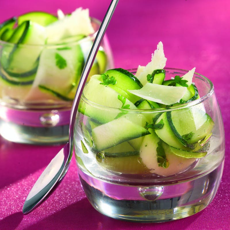 Photo de/du Verrine de lamelles de courgettes mi-cuites et copeaux de parmesan par WW