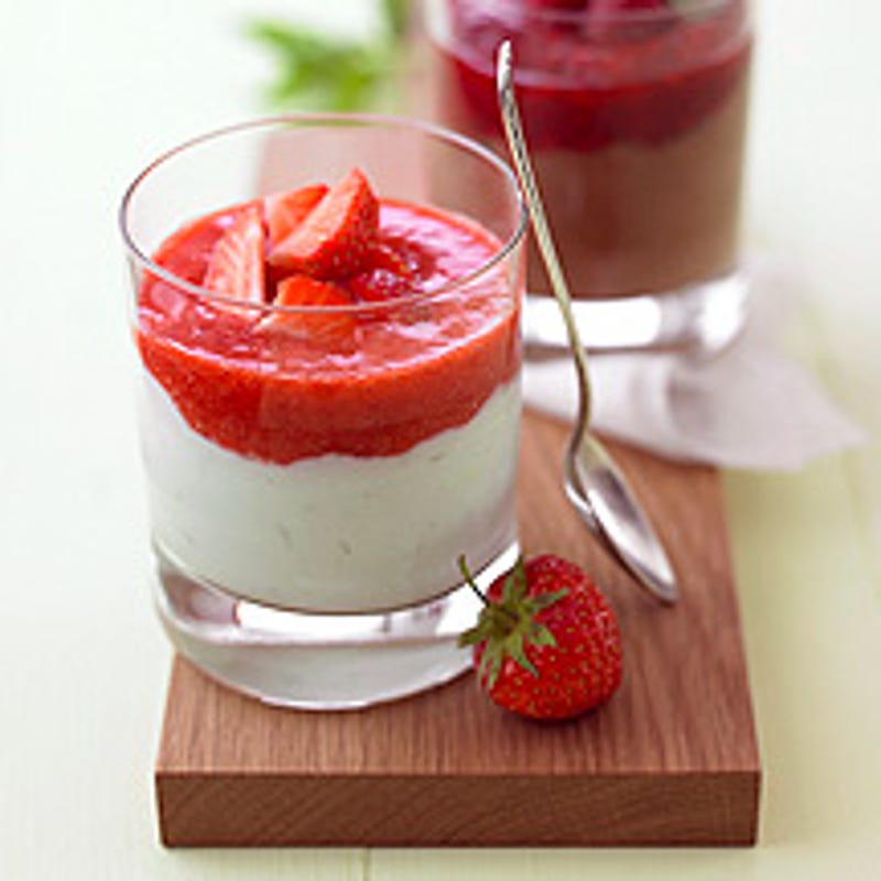 Photo de/du Crème au citron vert et coulis de fraises par WW