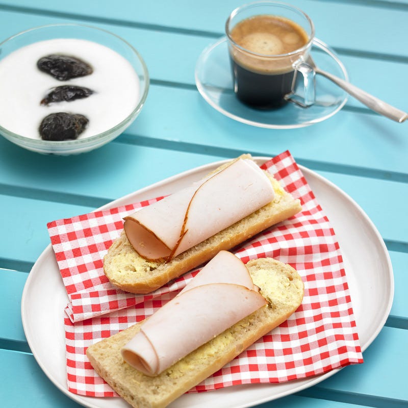 Photo de/du Baguette jambon de volaille et yaourt aux pruneaux par WW