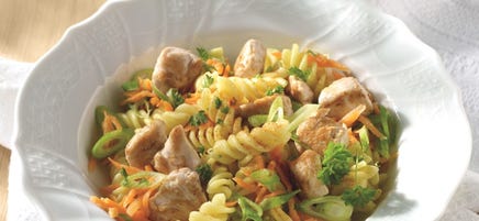 Salade de pâtes tiède au poulet