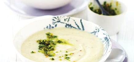 Bloemkoolsoepje met mosterd en pistachepistou