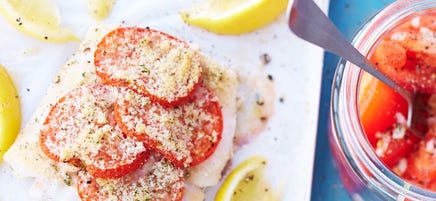 Kabeljauw met tomaat-parmezaankorst en salade