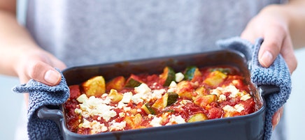 Ovenschotel met courgette en tomaten