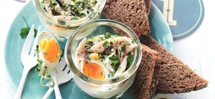 Verrines d'oeuf et de truite fumée