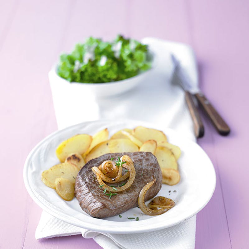 Photo de Steak aux oignons et pommes de terre prise par WW
