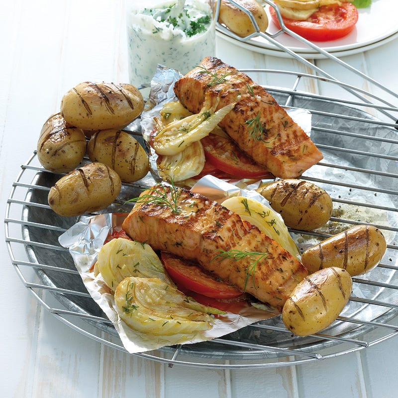 Photo de Saumon à la sauce au miel, pommes de terre grillées prise par WW