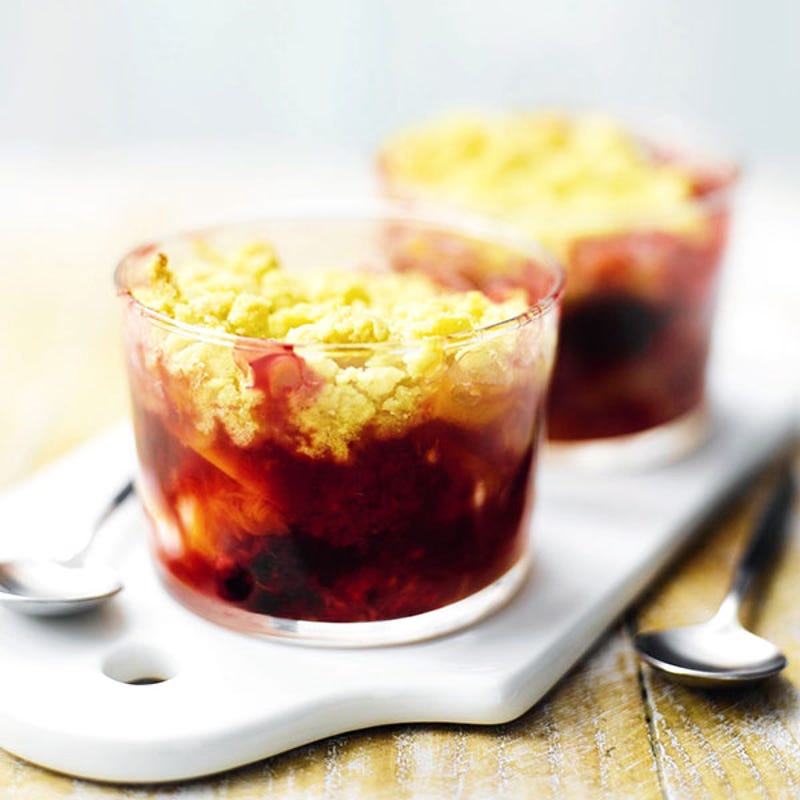 Photo de Crumble aux nectarines et aux fruits rouges prise par WW