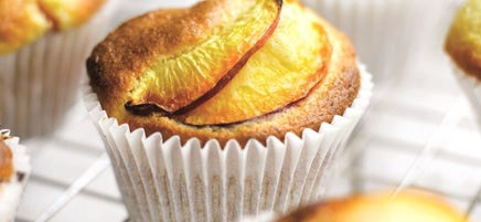Muffins aux pêches et bananes
