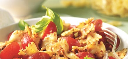 Pasta met pesto rosso