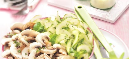 Salade de champignons et concombre