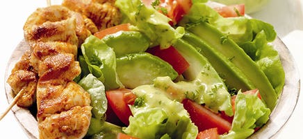 Salade met kip en avocado