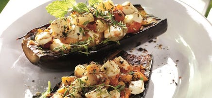 Gevulde aubergines met muntyoghurt