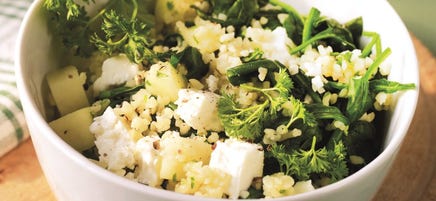 Salade de boulgour chaude aux minis épinards