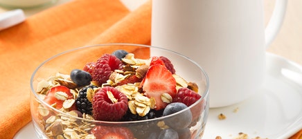 Fromage blanc aux fruits rouges et flocons d’avoine