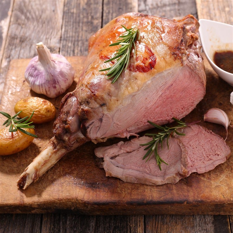 Foto van Gebraden lamsbout met knoflook en rozemarijn door WW