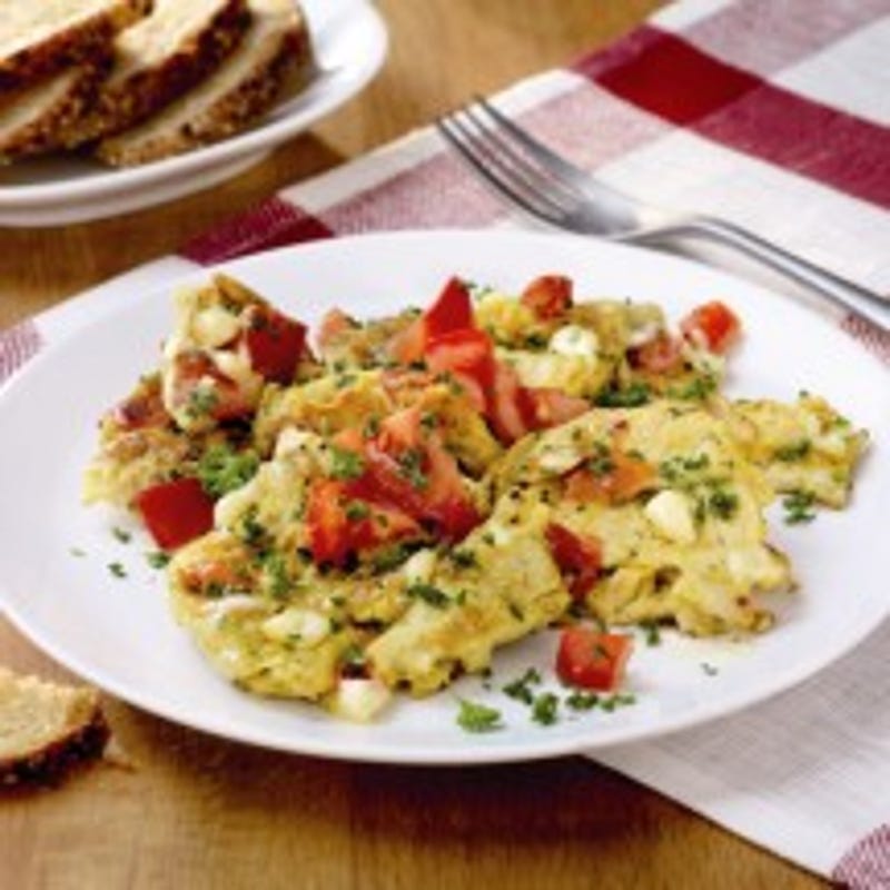 Photo de Oeufs brouillés au fromage et à la tomate prise par WW