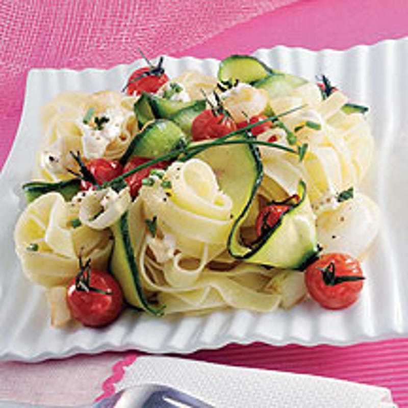 Foto van Pasta met courgette en kerstomaatjes door WW